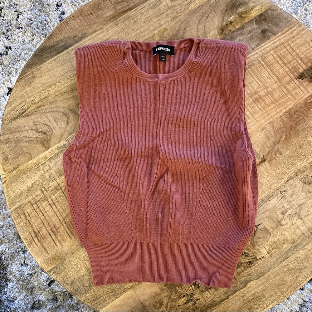 Sweater sleeveless shirt